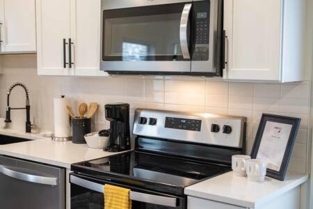 The Warhol - Pet-Friendly Apartment Bentonville Eksteriør bilde