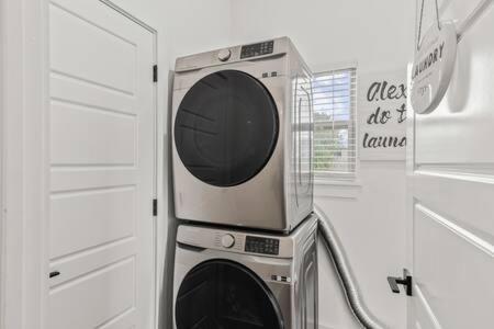 The Warhol - Pet-Friendly Apartment Bentonville Eksteriør bilde